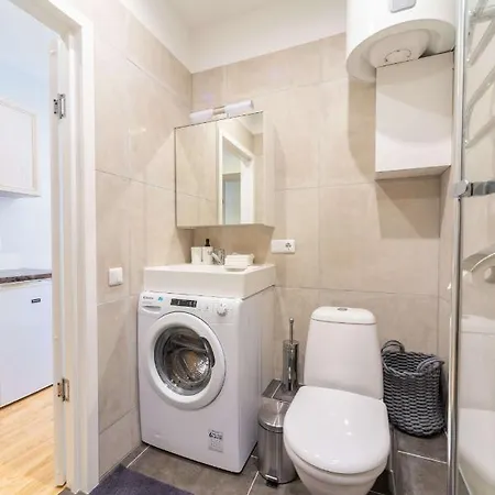 Valdemara Design Studio Apartment In City Center Riga Esterno foto